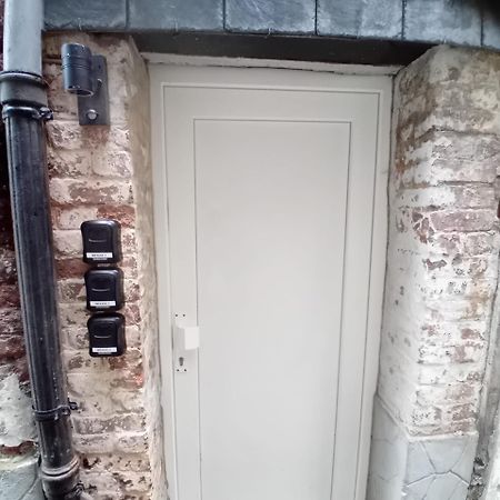 Impasse 2 Lägenhet Fosses-La-Ville Exteriör bild